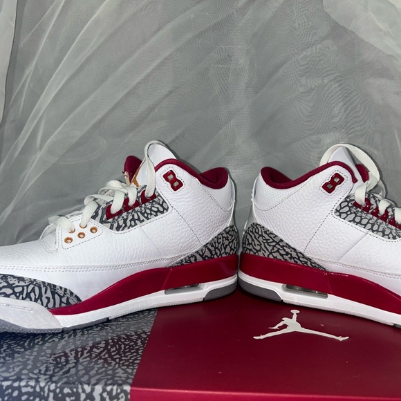 Jordan 3 Cardinal - Picture 6 of 6